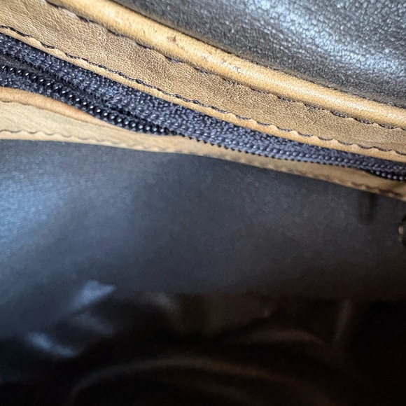 Colorful Butterfly/Geometric Shapes Bucket Bag - Picture 9 of 10